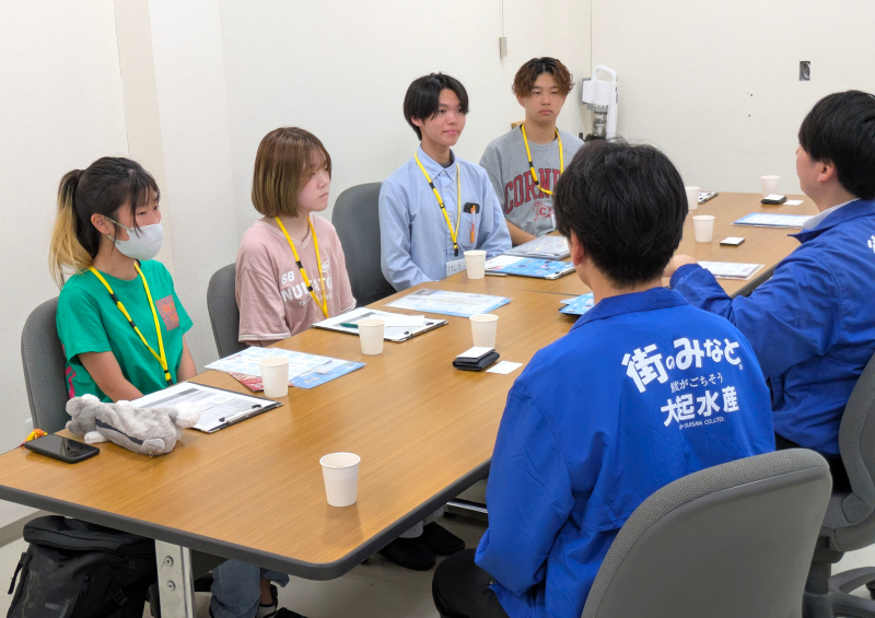 大起水産株式会社_社員の方に話を聞く様子②